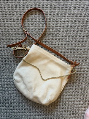 White Bags & Handbags Valentina Leather Exterior for Women  display picture 3
