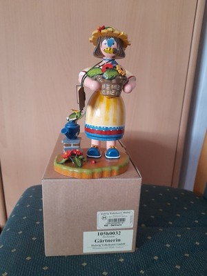 Die Gärtnerin Holzfigur (Miniaturen aus Holz) mit Verpackung