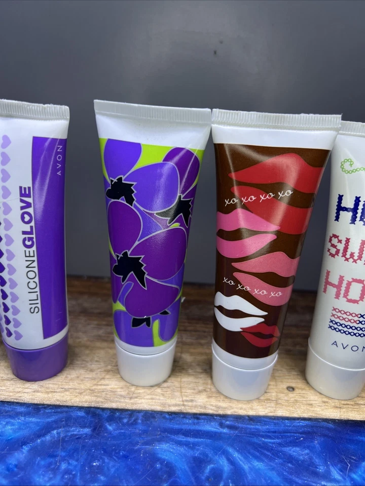 5X Vintage Avon Hand Cream 1.5 Oz Holiday Designer Labels Silicone Glove - Image 3 of 4