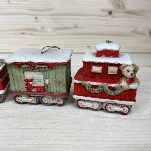 Vintage 4-Piece Ceramic Christmas Ornaments Train Set Lot Teddy Bear Train Set - Picture 3 of 13