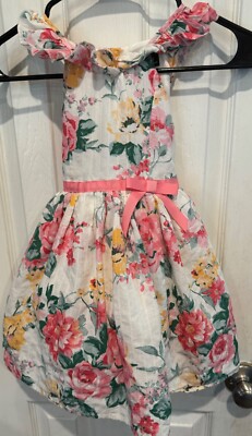Tilt girls floral dress size 5 pink bow in front cutout in back with pink tie