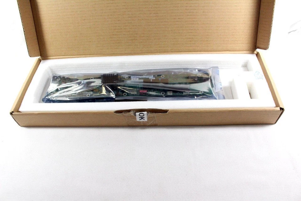 New OEM Dell PowerEdge C1100 2.5" Hard Drive System Expander Board WMX64 - Image 3 of 4