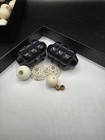 Lot Of 110 Crafting Glass And Plastic Beads — photo 2