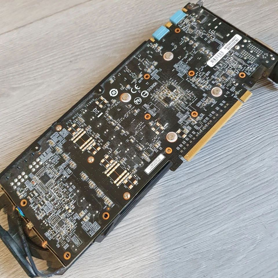 GIGABYTE GEFORCE WINDFORCE GTX 760 OC 2GB GV-N760OC-2GD GPU Graphics Card - Image 4 of 4