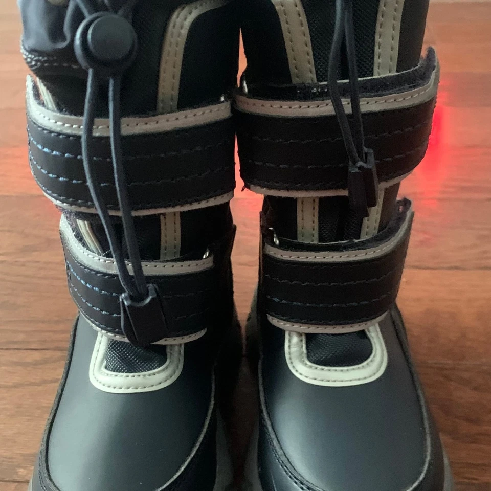 Botas de invierno Lands' End para niños con aislamiento de ráfaga de nieve Foto 4 de 4