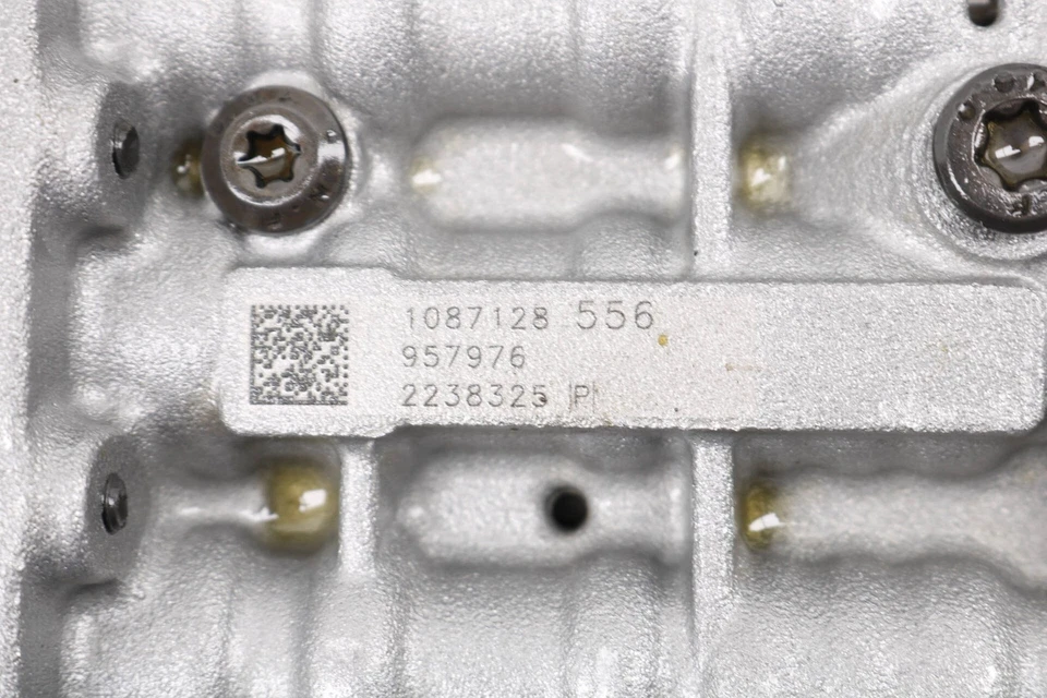 AUDI A4 QUATTRO 2013-2016 2,0 L - Cuerpo de válvula de transmisión / mecatrónico Foto 2 de 4