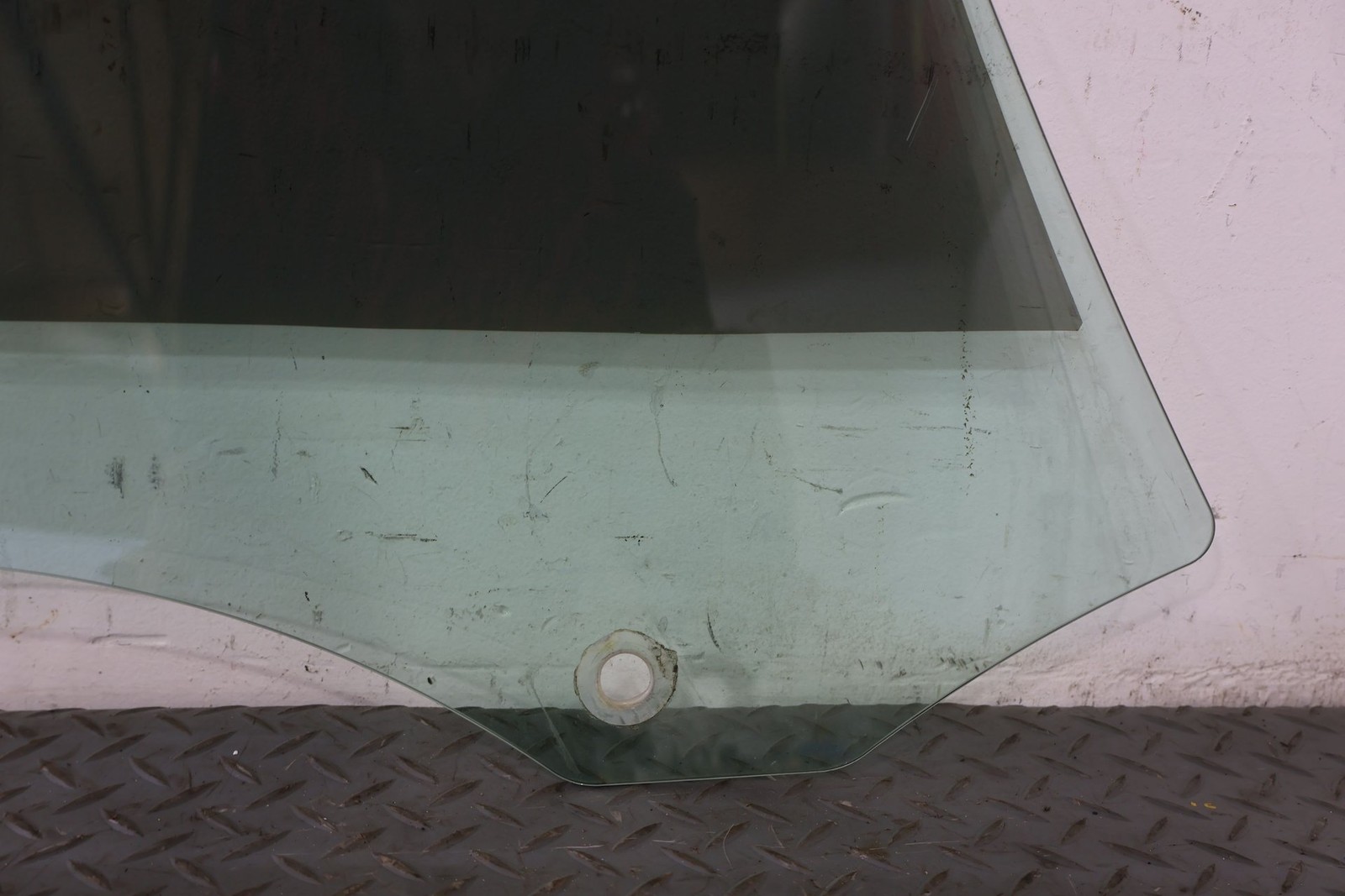 2010 Aston Martin V8 Vantage Convertible Left Door Window Glass (Self Tint)