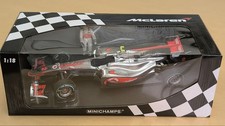 Minichamps McLaren MP4-25 #2 Lewis Hamilton F1 2010 1/18 Pre-Owned 14+