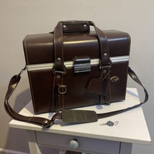 VINTAGE BROWN LEATHER CAMERA OUTFIT STORAGE CASE / BAG - CB001