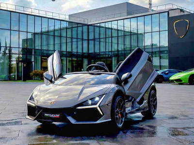 Lamborghini Revuelto | Kinderauto 24V | 2 Sitzer | 2.4Ghz | Kunstleder | MP3-BT