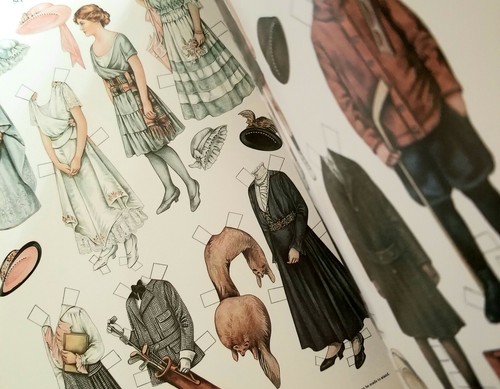 Betty Bonnet Paper Dolls in Full Color by Sheila Young - Picture 5 of 6