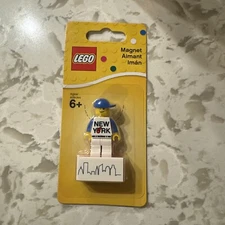 LEGO 853599 2016 Skyline New York Minifigure Magnet New