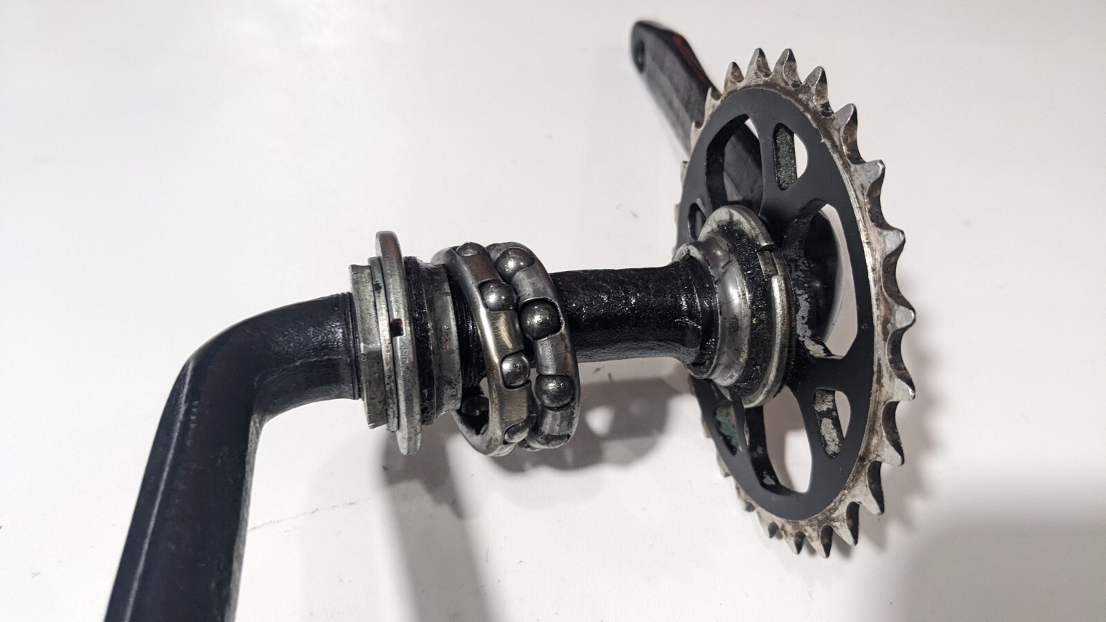 New-school Mongoose BMX Crank Set Complete Black 1pc Crank Setup 175mm 26t
