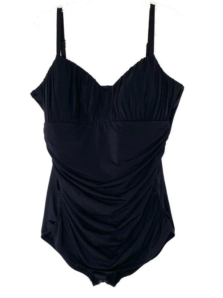 Traje de baño de una pieza MIRACLESUIT negro Rialto control adelgazante acanalado 22W = 2X 🖤 Foto 3 de 4