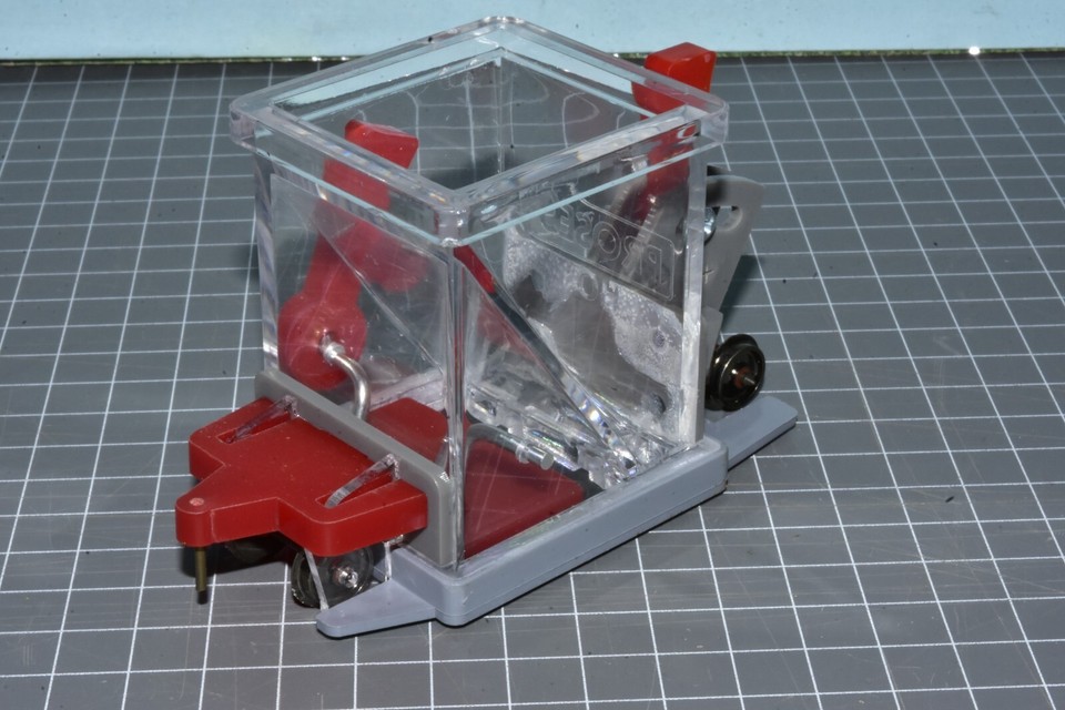 HO Ballast spreader car and glue applicator with instructions made by