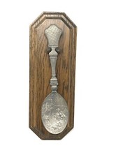 Zinn Zinnl&ouml;ffel 94% Zinn ca. 19,7 cm inkl. Wandhalterung aus Holz 24,5 cm (142)