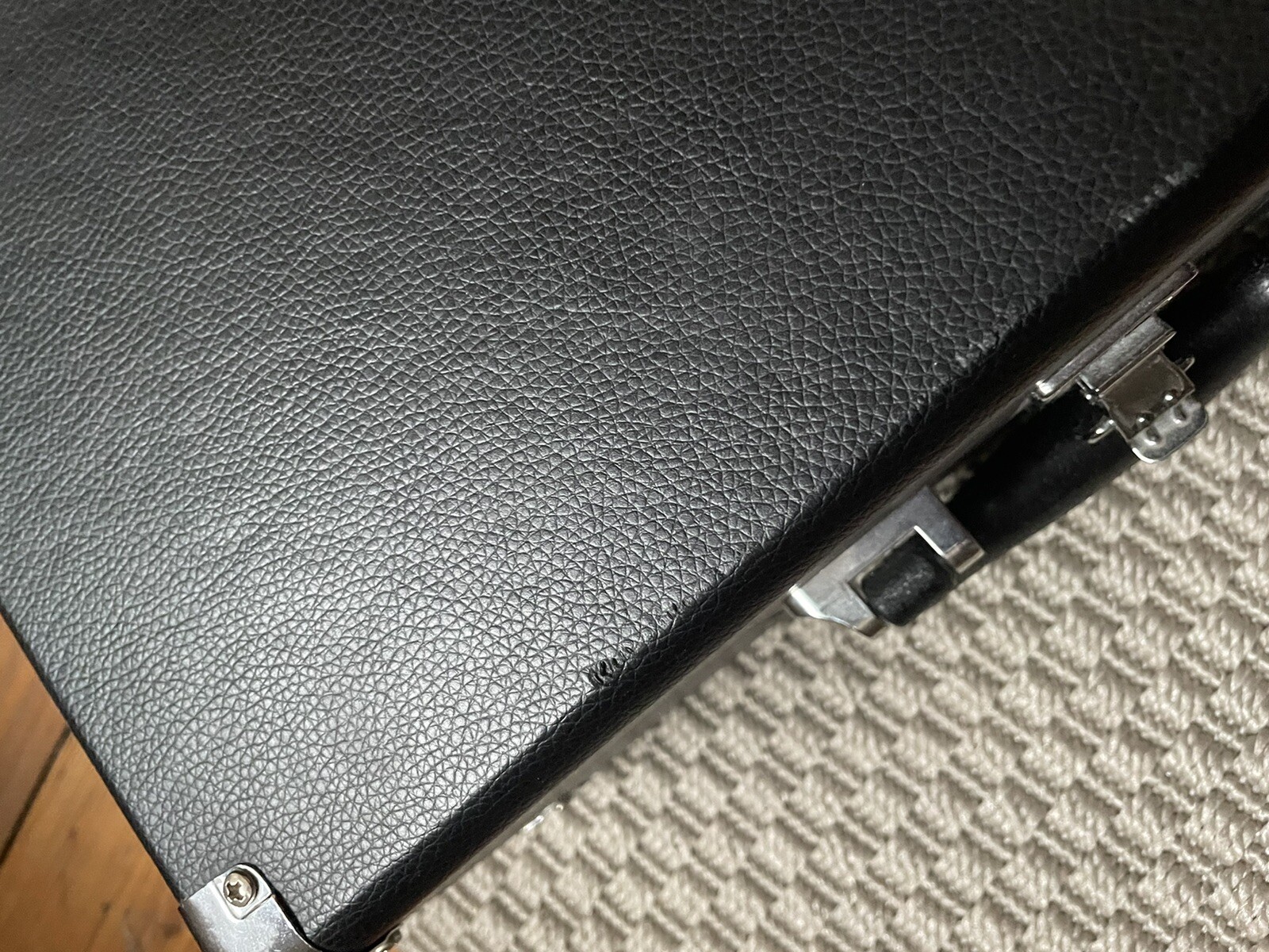 AKAI A60011N Retro Portable Vinyl Record Turntable Player, Briefcase