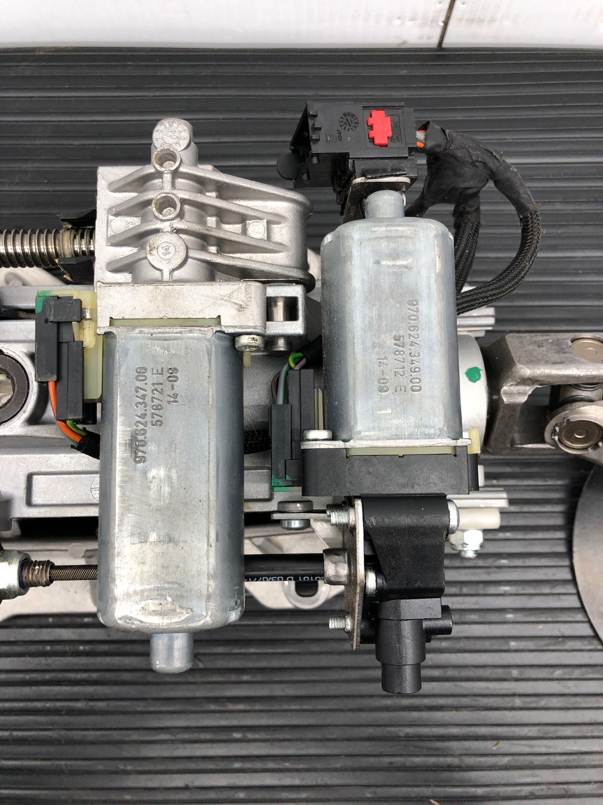 2014 - 2016 MASERATI GHIBLI M157 STEERING COLUMN POWER ADJUSTMENT W/ LOWER SHAFT