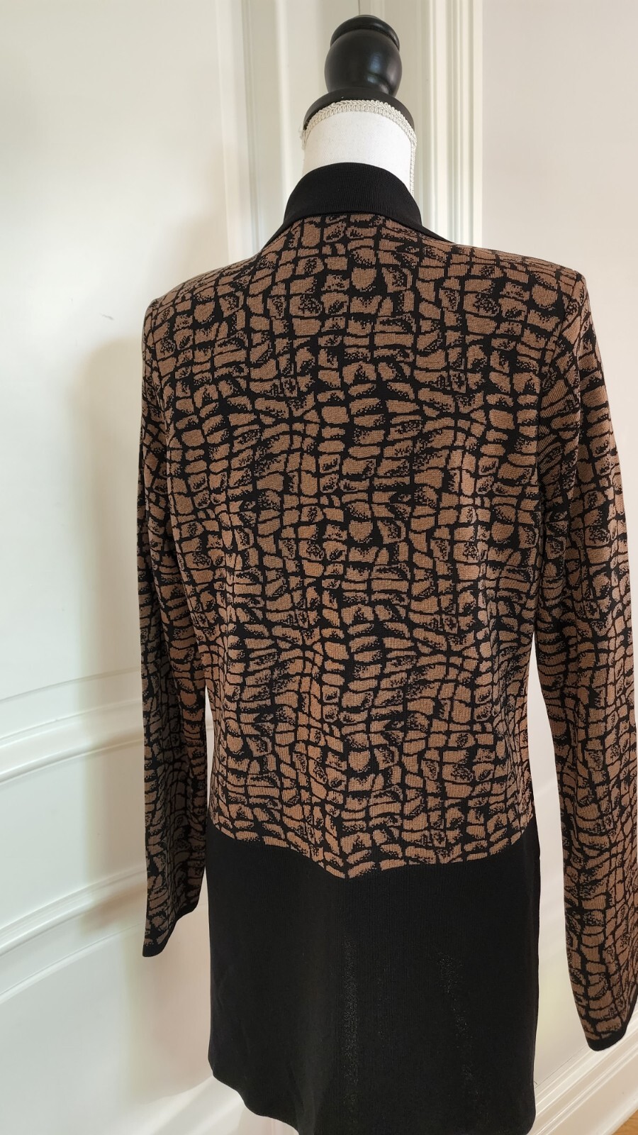 Exclusively Misook Button Down Padded Shoulders B… - image 6