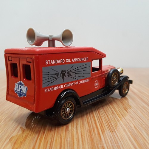 Days Gone By CHEVRON (Standard Oil Announcer) Diecast Metal Truck California - Picture 13 of 16