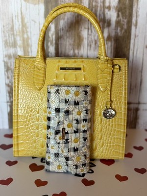 SET !! NEW BRAHMIN BUTTERCUP CAROLINE YELLOW W/ Petaline Daisy VERONICA WALLET