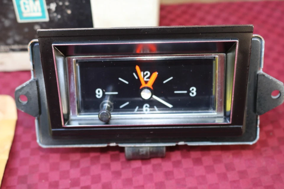 73-76 OLDSMOBILE HURST 442 CUTLASS VISTA CRUISER NOS GM ЧАСЫ 994968 - Изображение 3 из 4