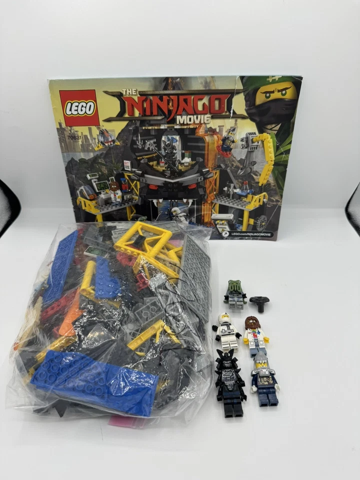 LEGO Ninjago 70631 Garmadon's Volcano Lair, photo 1 of 5