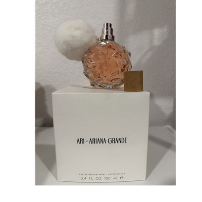 Ariana Grande Ari Eau de Parfum Spray 3.4 fl oz Regular Size