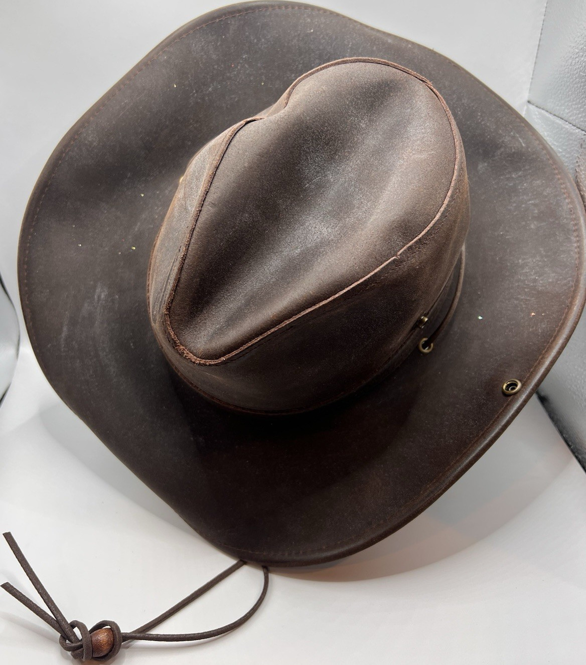 VTG Henschel Hat Co. Genuine Leather Brown Western Hat. Size