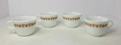 Set Of 4 Vintage Pyrex Corning Ware Tea Coffee Cups Mugs Butterfly Gold