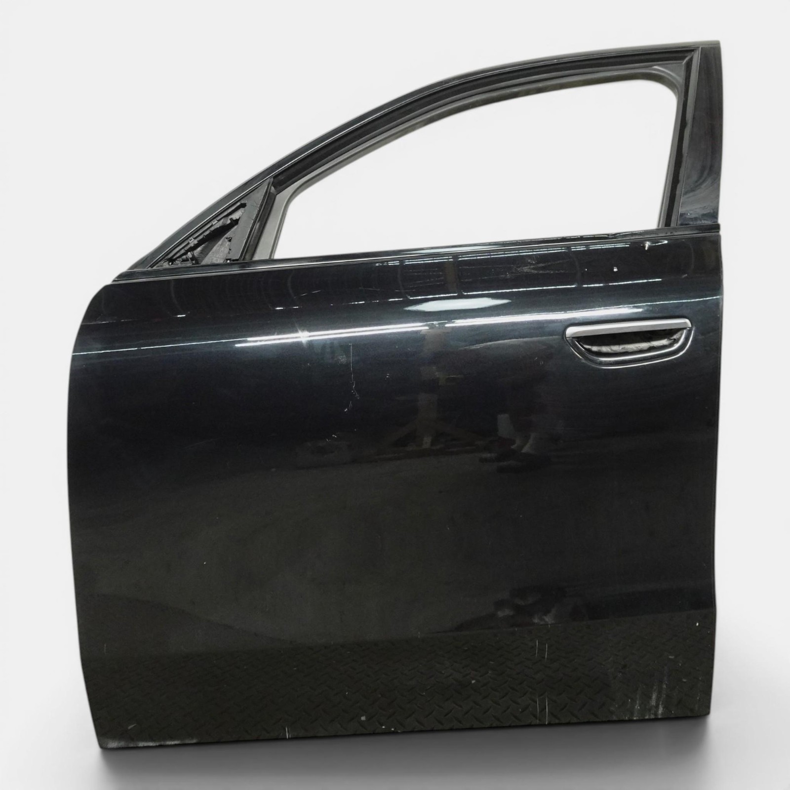 Maserati Grecale 2023-2026 FRONT+LEFT Door shell