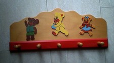 Kindergarderobe Holz, 5 Aufhänger, mehrfarbig, Wandbefefestigung (0435)