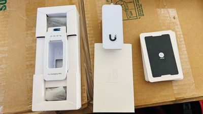 Ubiquiti UA-G2 UniFi Access Reader White w/ plate & 10 Access cards
