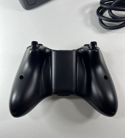 Microsoft Xbox 360 Slim 4GB Disneyland Adventures Kinect in Box Tested 5 Games