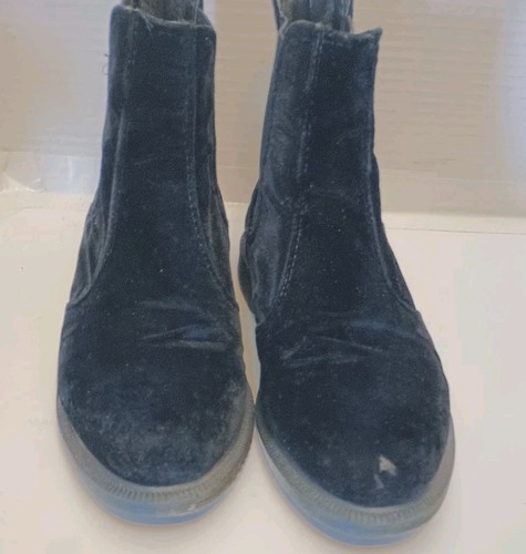 Dr. Martens Flora Black Suede Side Elastic Chelsea Boots - Women's Size 8 - NICE - Picture 6 of 8
