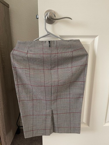 Dolce & Gabbana skirt suits for women size 26 (4) - Picture 5 of 5