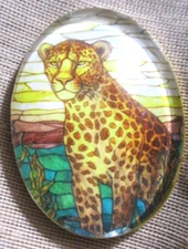 XL GLASS PICT BUTTON "STAINED GLASS" SERIES LEOPARD CONTEMPLATING HIS NEXT MOVE