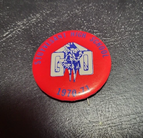 Stuyvesant High School 1970-71 Pinback GO BUTTON, 1-3/4" Dia.