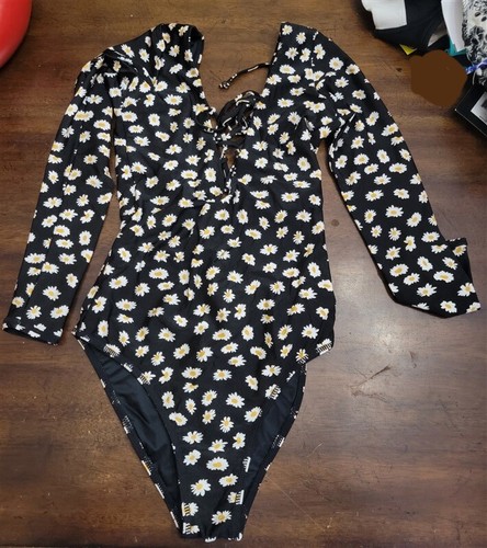 Nuevo con etiquetas Traje de baño Volcom S UR A Daisy manga larga 122404 - Imagen 3 de 3