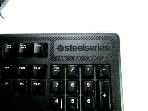 SteelSeries Apex 100 Blue LED Backlit Gaming Keyboard - Picture 3 of 4