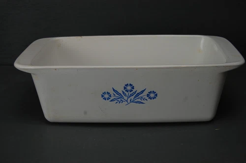 Vintage Corning Ware Cornflower 2 qt Bread Loaf Baking Pan 9 x 5 x 3 P-315