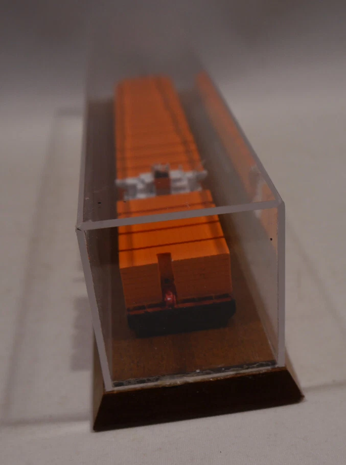 CM-Miniaturen Schiffsmodell -  7500 TEUContainer Vessel "Hapag-Loyd   in Vitrine - Bild 4 von 4