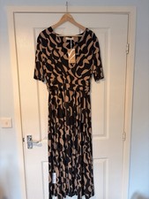 Jolie Moi Dress Size 16