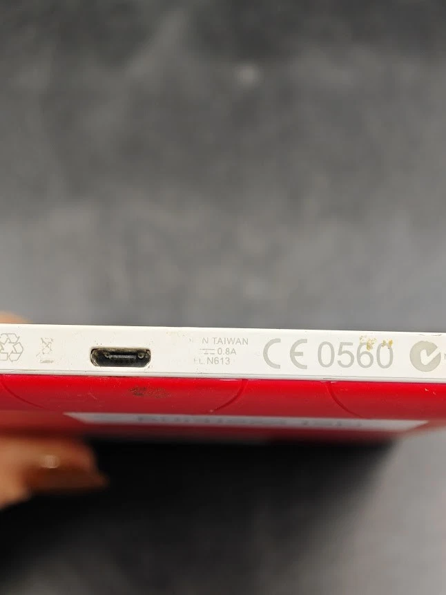 Kobo N613 E-Reader - Für Ersatzteile Oder Reparatur, Funktioniert Nicht - Bild 3 von 4