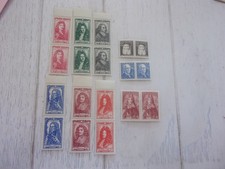 timbres  neufs ** de 1944    célébrités  en paire