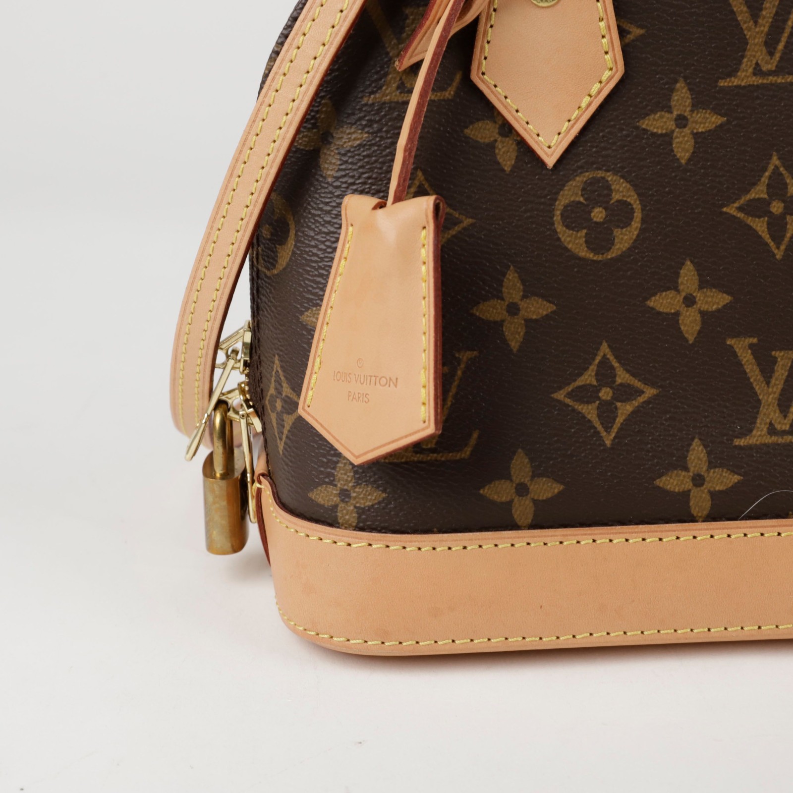 Louis Vuitton Alma BB Tote Shoulder Bag 151945412 thumbnail 2