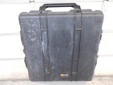 Pelican 1640 Black Case 24 x 24 x 14 Interior w/ Custom Foam   (GEQ57)
