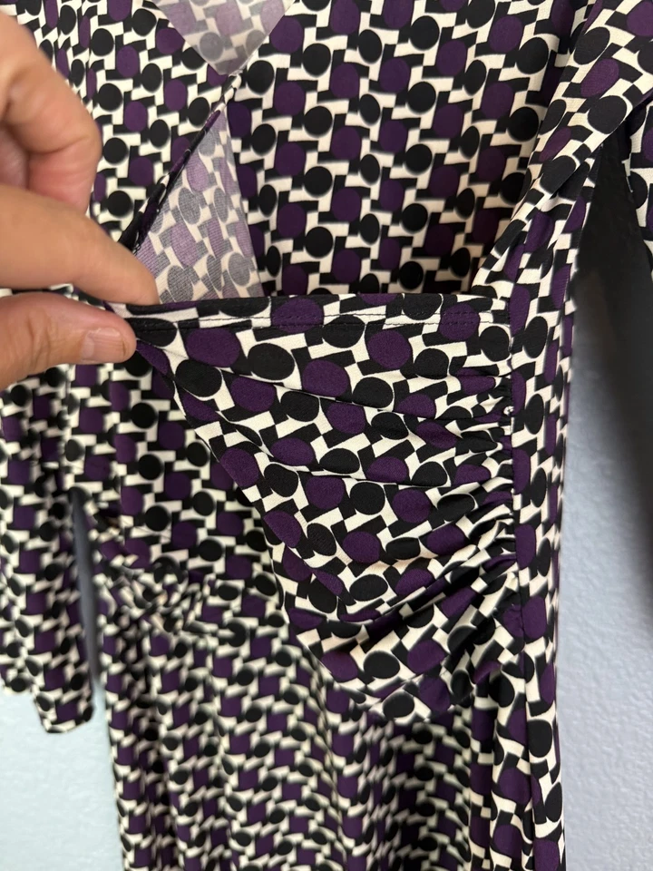 Vestido TravelSmith para mujer grande estampado geométrico bolsillo envolvente hecho en EE. UU. Foto 3 de 4