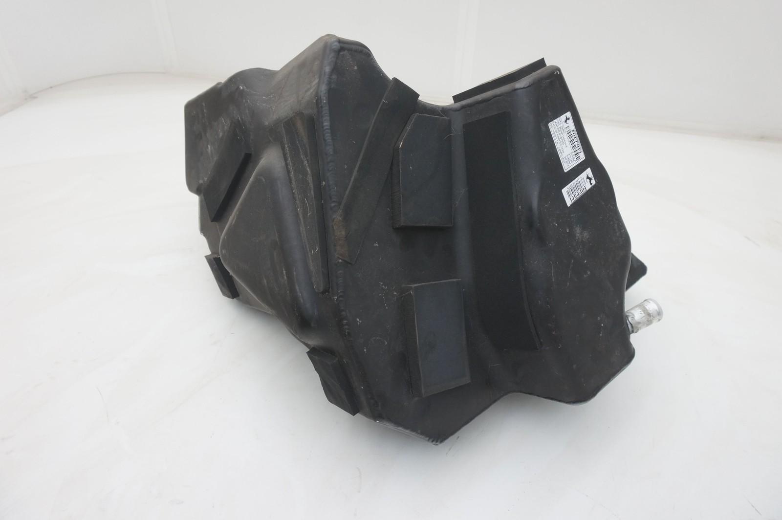 Left Gas Fuel Tank Assembly OEM 326607 314304 Ferrari 488 Spider 2017