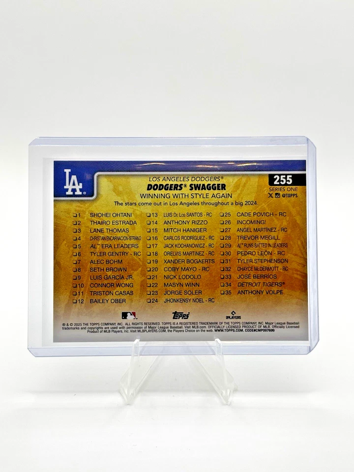 2025 Topps Serie 1 Dodgers Swagger Golden Mirror Imagen Variación #255 Foto 2 de 2